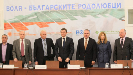 Представители на новата коалиция „Воля - българските родолюбци“ на обявяването ѝ в парламента.