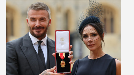 Дейвид и съпругата му Виктория след церемонията.