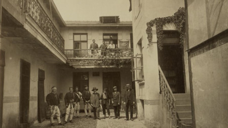 Прва бугарска фабрика за производњу тахана и производа од шећера у Софији. 1912. г.​