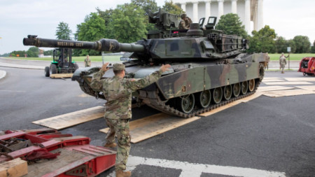 Американски основен боен танк M1 Abrams