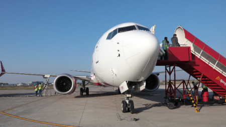 Индонезия отмени забраната за полети на Боинг 737 MAX над