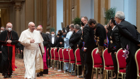 Папа Франциск се обърна към акредитираните във Ватикана дипломати