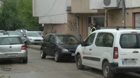 Инцидентът е станал днес преди обяд на ул. „Охрид“ във Велико Търново.
