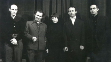 Вили Цанков, Леон Даниел, Юлия Огнянова, Методи Андонов и Асен Митев, Бургас, 1957