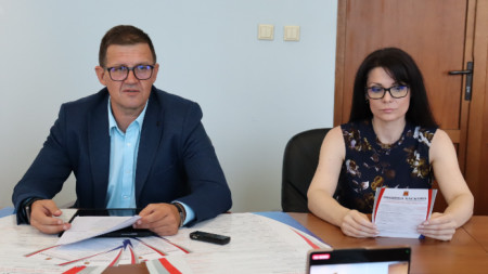 Кметът Станислав Дечев и заместник-кметът Мария Вълчева представиха празничната програма