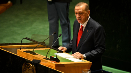 Президентът на Турция Реджеп Тайип Ердоган говори пред делегатите на 78-ата сесия на Общото събрание на ООН, Ню Йорк, 19 септември 2023 г. 