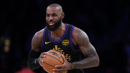 Леброн Джеймс започна 23-ия си сезон в Асоциацията.