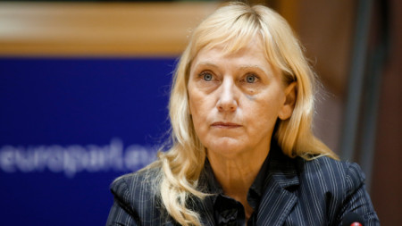 Европейският парламент отхвърли искането да бъде свален имунитета на евродепутатката