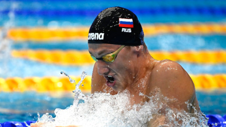 Европейският шампион по плуване Иля Бородин от Русия е принуден