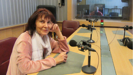 Доц. д-р Веселина Вачкова в студиото на програма „Христо Ботев“