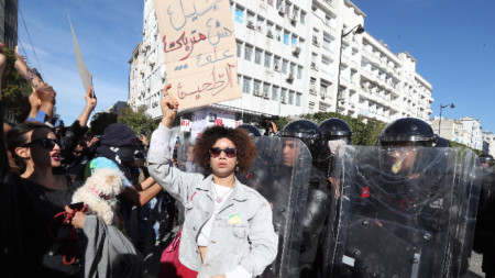 Тунис страната от която преди 10 години започна серията