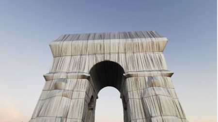 Paris, 2021, Arcul de Triumf împachetat, proiect Christo 