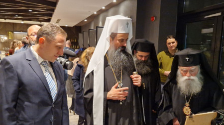 Деца рисуват за деца 