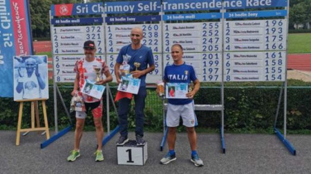 Владимир Ставрев е победителят в 48 часовия ултрамаратон в Кладно Чехия