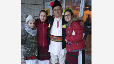 Сашо Николов спазва и предава традициите на идните поколения