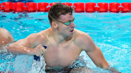 Леон Маршан пренаписа историята в плуването след триумф на 200 метра бруст на Олимпиадата