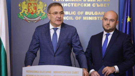 Борислав Гуцанов и Георги Георгиев на брифинг в МС, 9 юли 2025 г.