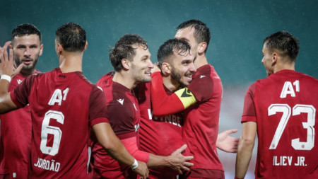 Футболистите на ЦСКА надиграха състава на Берое с 5:1