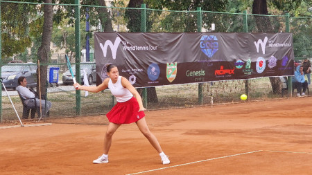 Елизара Янева