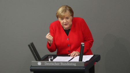 Изказване на Ангела Меркел пред немския Бундестаг