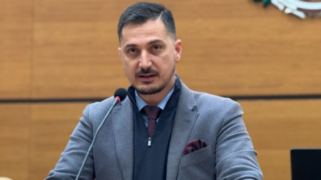 Николай Гюров