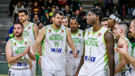 Баскетболистите от Стара Загора ще имат трети треньор този сезон.