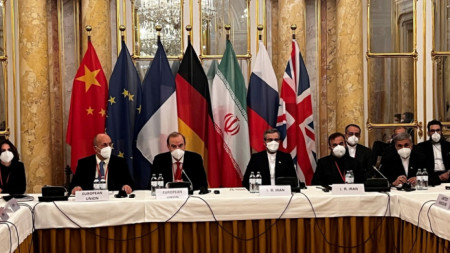 Преговори във Виена за иранската ядрена програма