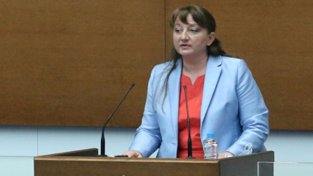 министр труда и социальной политики Деница Сачева