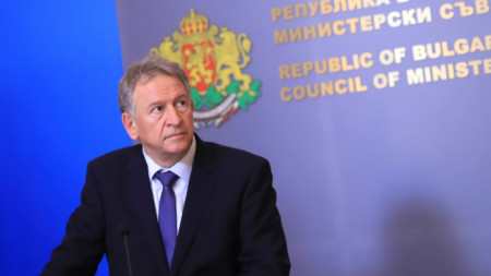 Здравният министър Стойчо Кацаров възложи на Националният център по обществено