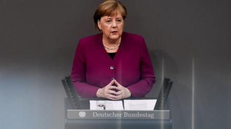 Канцлерът Ангела Меркел обяви пред Бундестага позицията на Германия за преговорите между лидерите на ЕС за икономическото възстановяване от пандемията.