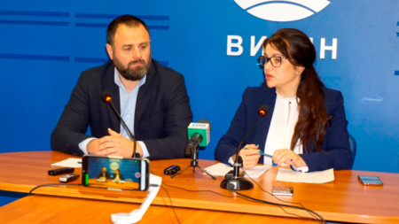 Видинският народен представител Росица Кирова, заедно с областния координатор на ГЕРБ-Видин Александър Матеев коментираха актуални теми.