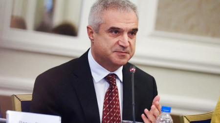 Министърът на енергетиката Румен Радев откри кръгла маса на тема: 