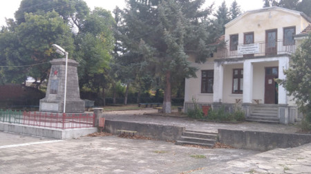 Центърът и кметството в село Илинден 