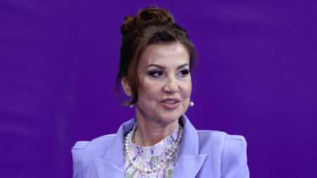 Илиана Раева