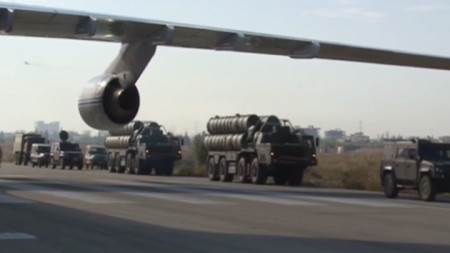 20 самолета с руски военни от миротворческите сили от Организацията