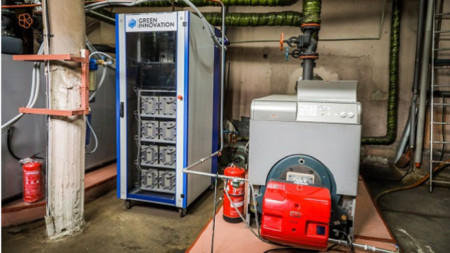 Първото училище с водородна инсталация за отопление е софийската гимназия