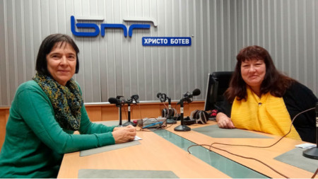 Д-р Евелина Варджийска и Теодора Тодорова