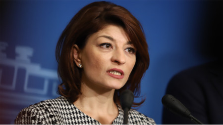  Desislava Atanasova, chair of the GERB-SDS parliamentary group