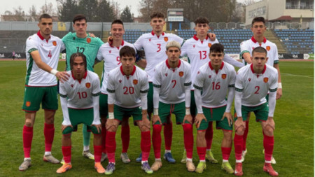 Юношите до 19 години се наложиха с 3:0 над Фарьорските острови