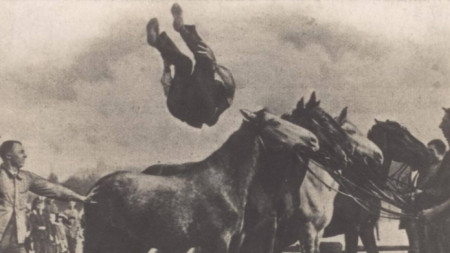 A leap over five horses in Berlin, 1912