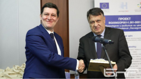Drejtori i Përgjithshëm i BNR-së Milen Mitev dhe Rektori i Universitetit të Sofjes “Shën Kliment Ohridski