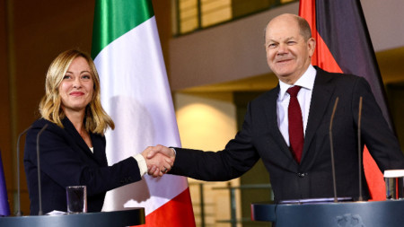 Италианската министър-председателка Джорджа Мелони и канцлерът на Германия Олаф Шолц - Берлин, 22 ноември 2023