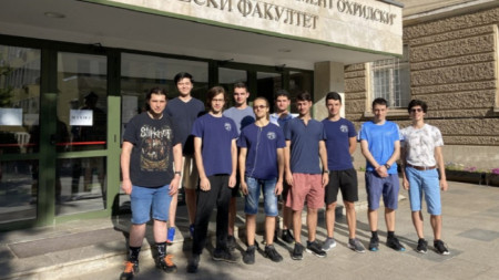 Бугарски ученици на Олимпијади из физике