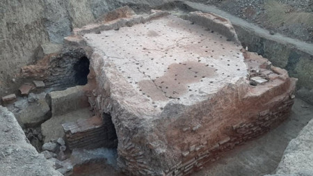 Откритата в Силистра римска пещ на 1500 години