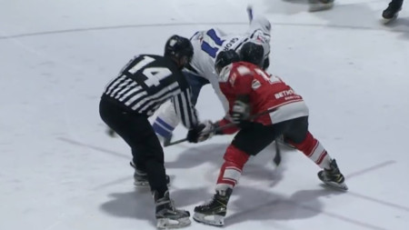 Шампионът в хокея на лед Ирбис Скейт направи обрат срещу