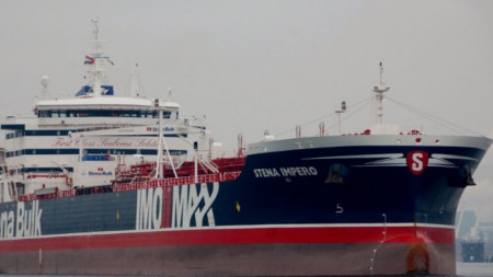 Задържаният от Иран кораб 