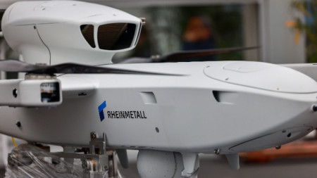 Дрон на производителя на оръжия Rheinmetall на ILA Berlin Air Show 2024 в Schoenefeld близо до Берлин, Германия, 3 юни 2024 г.