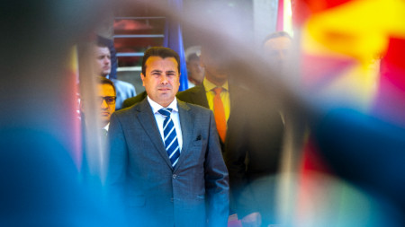 Пети ден премиерът на Република Северна Македония Зоран Заев все