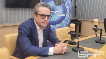 Тома Биков