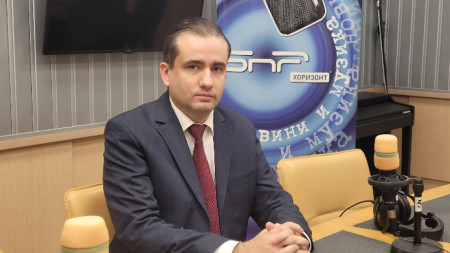 Божидар Божанов